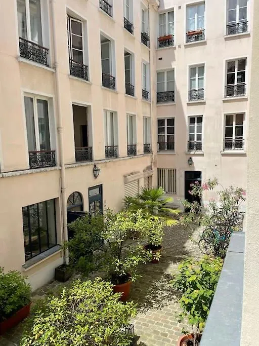 Apartment Marais - Quiet One-Bedroom Decorated With Taste Paris