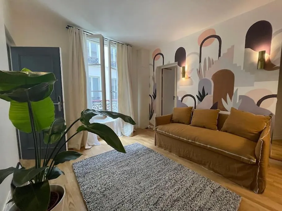 Marais - Quiet One-Bedroom Decorated With Taste Paris